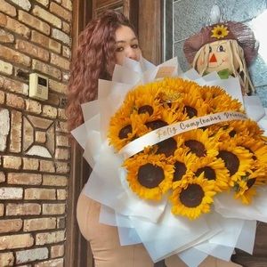 Meet your Posher, Eliz